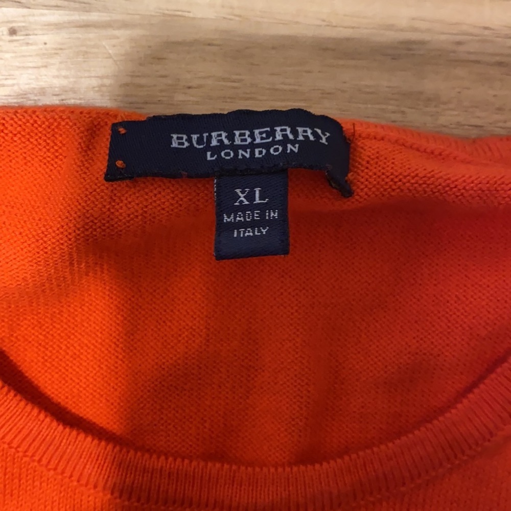 BURBERRY ⭐️ knit top - Picture 4 of 6